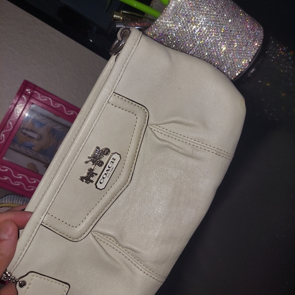 Coach Handbags - Coach Wallet